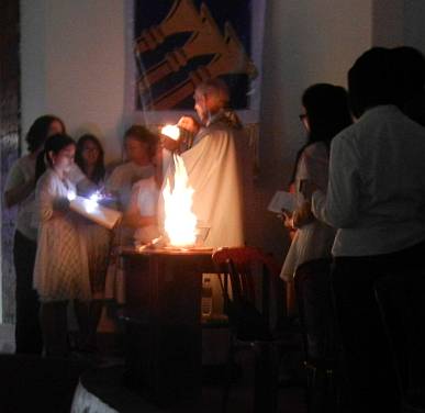 Lighting the paschal candle